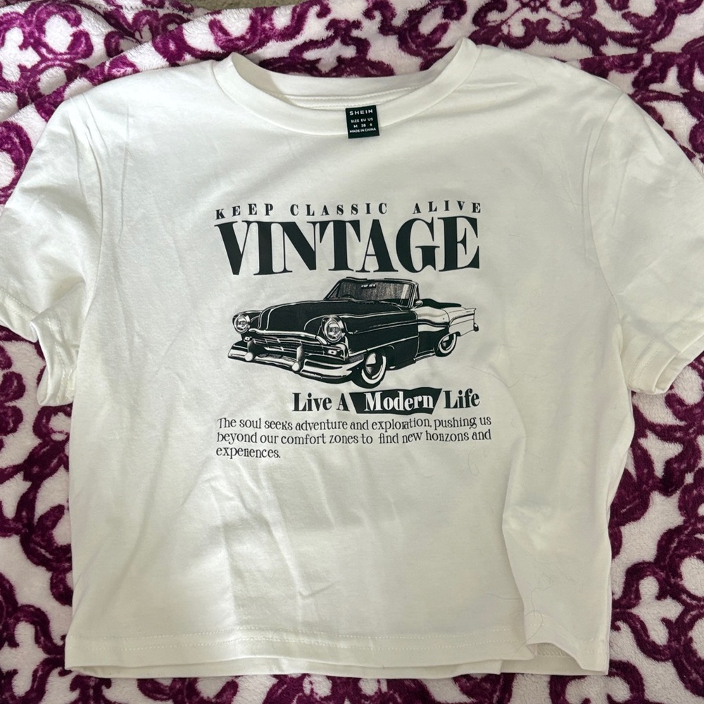 SHEIN White Vintage Graphic Crop Top
